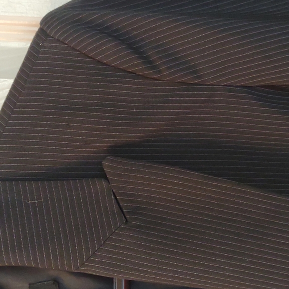 Pristine New York & Company black pinstriped blazer/jacket size 4! - Picture 3 of 6